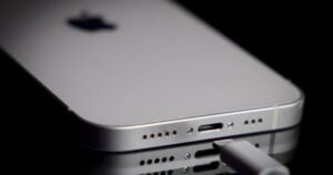 A new unpatchable flaw in Apple chips opens the door to an iPhone jailbreak A new unpatchable flaw in Apple chips opens the door to an iPhone jailbreak